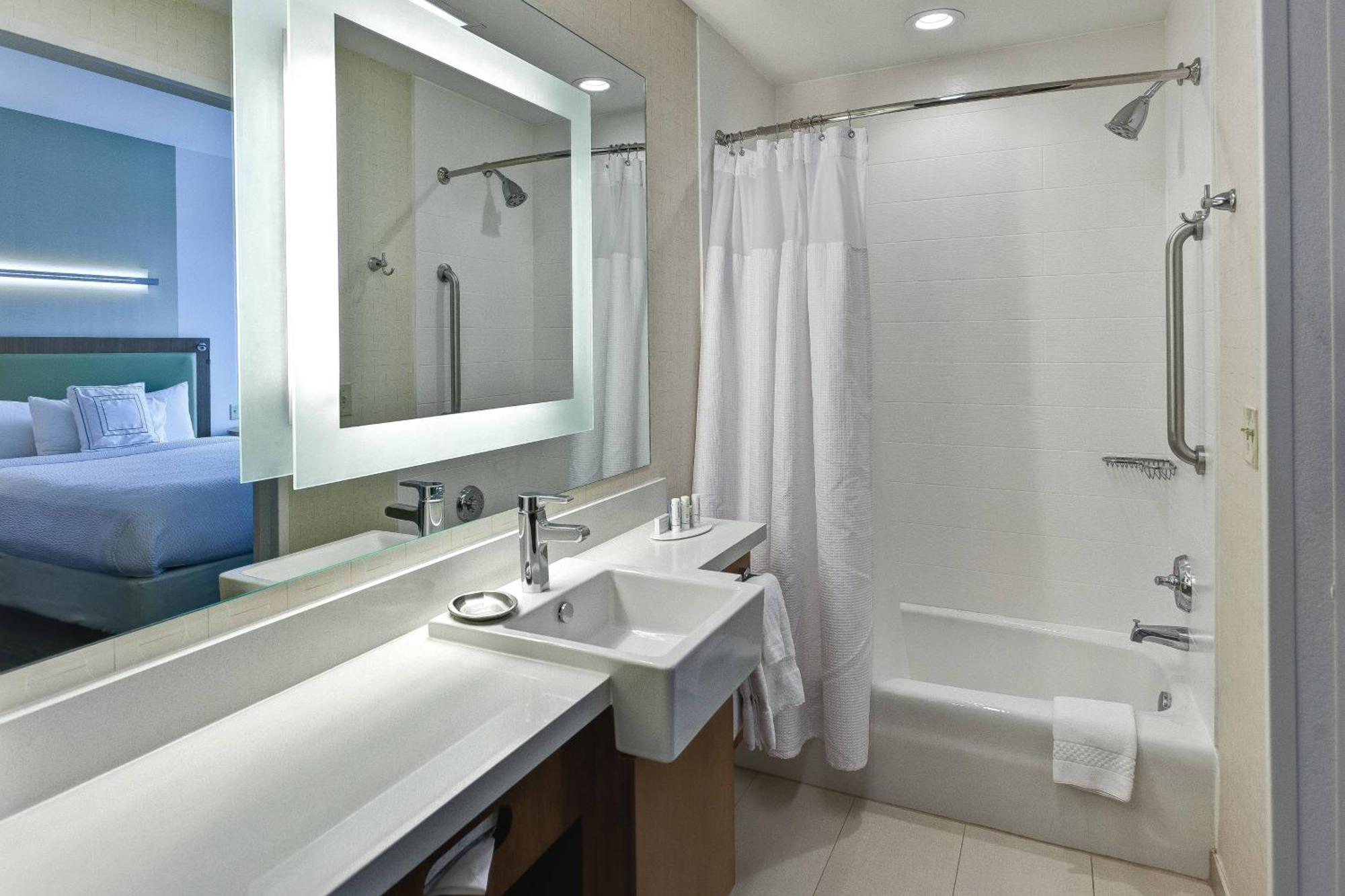 Springhill Suites By Marriott Wichita Airport Eksteriør billede